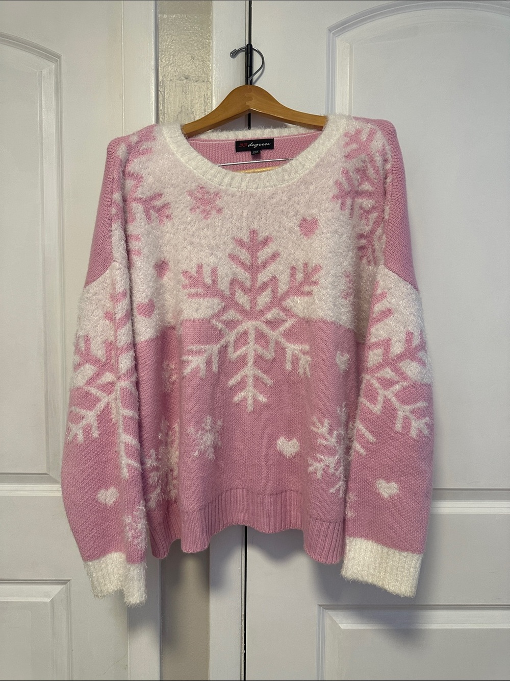 32 Degrees Pink and White Snowflake Crewneck Sweater
